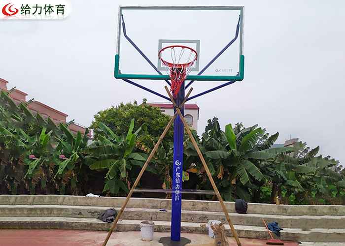 廠家直銷(xiāo)籃球架