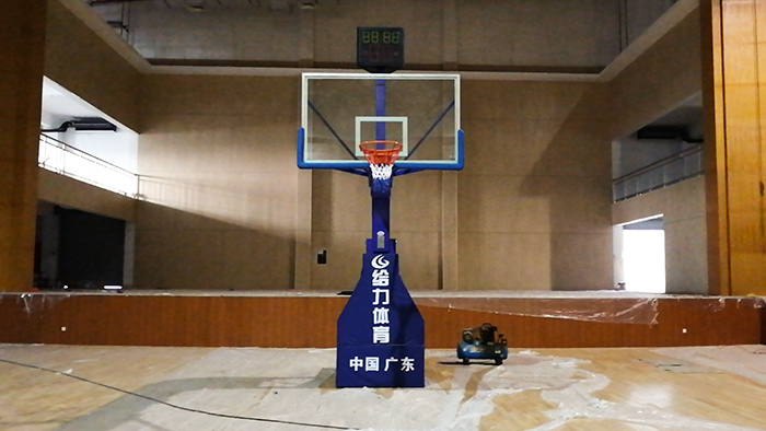 移動籃球架