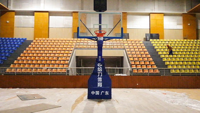 移動籃球架