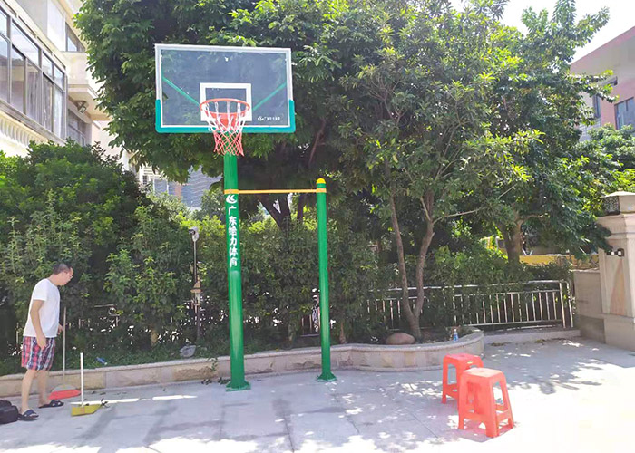 籃球架廠(chǎng)家