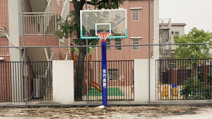 籃球架廠家直銷(xiāo)