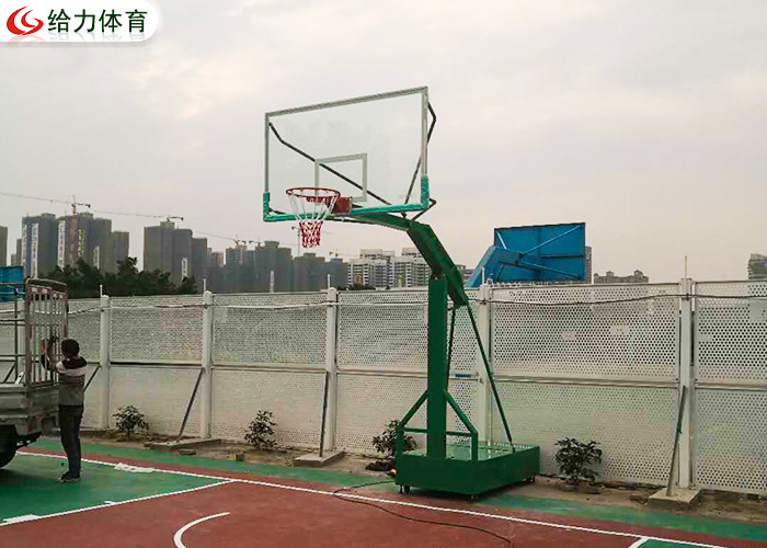 籃球架廠家直銷(xiāo)