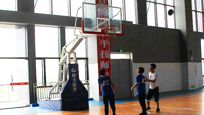 仿液壓籃球架